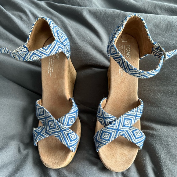 Tom’s wedges - Picture 2 of 3